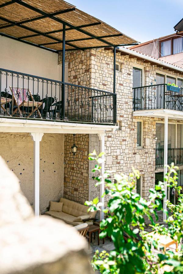 Annemin Harabesi Otel Çeşme Exterior foto