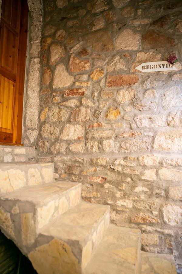 Annemin Harabesi Otel Çeşme Exterior foto